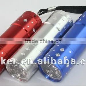 9 LED Flower Engraving Aluminum Flashlight thumbnail-1