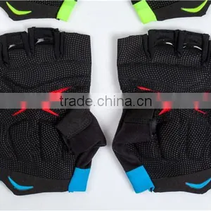 2016 Best Quality Hot Sales Comfortable Sports Bicycle Gloves thumbnail-3