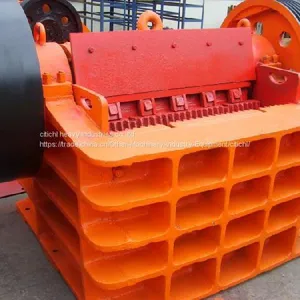 Mobile Jaw Crusher Used in Mining, Metallurgical Industry thumbnail-1