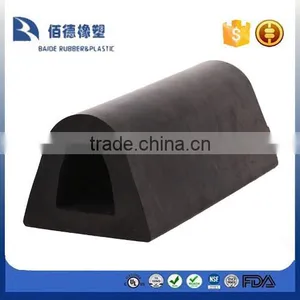 D-type Rubber Fender for Ships thumbnail-1