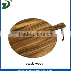 Round Pine Wood Cutting Board thumbnail-5