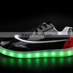Wholesale Fashion Led Luminous Shoes Night Light Sneaker thumbnail-3