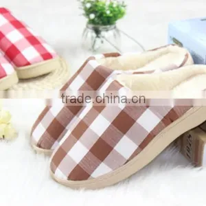 Top Quality Classic Style Men and Women Cotton Slipper Autumn and Winter Hot Selling Slippers thumbnail-3