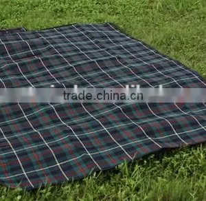 Waterproof Outdoor Picnic Blankets Wholesale thumbnail-1