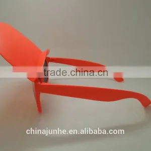 Customized Fashionable Sunglasses for Promotion thumbnail-3
