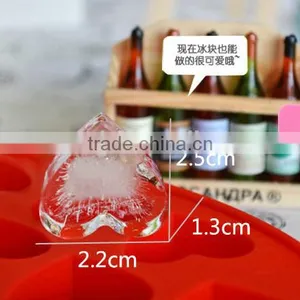 Red Love Heart Shaped Silicone Ice Cube Tray thumbnail-4