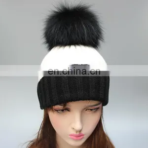 Wholesale Custom Winter Ladies Acrylic Knitting Beanies Hat With Pompon for Lady thumbnail-2