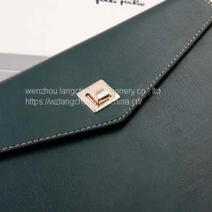 2020 New 6 Ring Bind Notebook Custom a5 Planner Kraft Diary Calendar Card Holder Logo Printing Notebook thumbnail-1