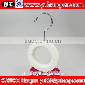 YY0544 High Quality White Wooden Ring Hanger for Jeans Ring Scarf Hanger thumbnail-1