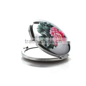 Painted Foldable Mirror thumbnail-1