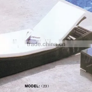Outdoor PE Rattan Pool or Poolside Sunbed thumbnail-1