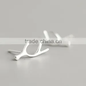 Fashion Popular Deer Design Daily Wear 925 Silver Sud Earrings thumbnail-6