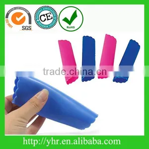 Silicone Garic Peeler thumbnail-1