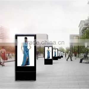 IP65 - 65inch 2500nites High Brightness Outdoor Advertising Media thumbnail-4