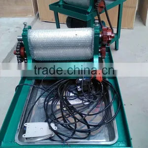 2016 Hot Sale Electric/manual Beekeeping Tools/ Beewaxs Foundation Machine thumbnail-3