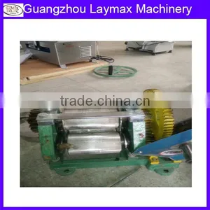 Easy Clean Hand Operation Sugar Cane Juice Machine Used for Supermarket thumbnail-2