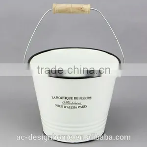 ROUND ENAMEL IRON STORAGE W/HANDLE thumbnail-1