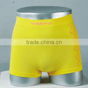 Yellow Seamless Underwear Mens Boxer Short thumbnail-1