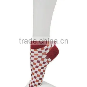 Women's Checkered Ankle Socks thumbnail-1