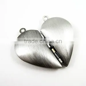 29mm Brass Antiqued Silver Vintage Lover Heart Pairs Photo Locket Pendant Charm Supplies 1133001 thumbnail-1