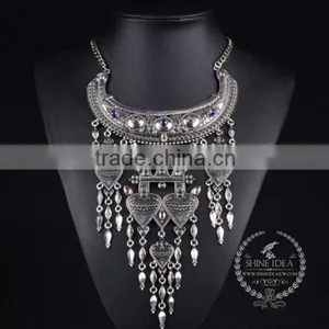 High Quality Vintage Rhinestone Chunky Statement Necklace Tin Alloy Fashion Women Pendant Necklace 6390150 thumbnail-1