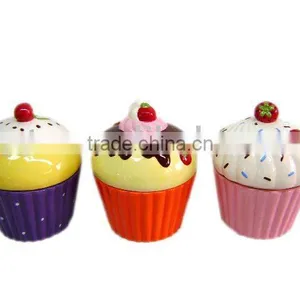 Cake Candle Holder thumbnail-1