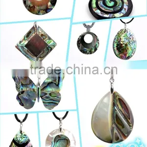 High End Handmade Stripe Sea Shell Pendant Necklace Carved Abalone Shell Necklace for Engagement Return Gift thumbnail-6