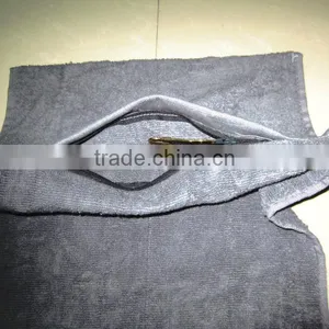 100% Cotton Cooling Towel With Zippered Pocket thumbnail-1
