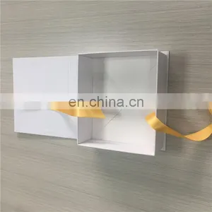 2017 Hot Sales Elegant White Box With 4C Printing Logo for Birthday Gift Packed thumbnail-2