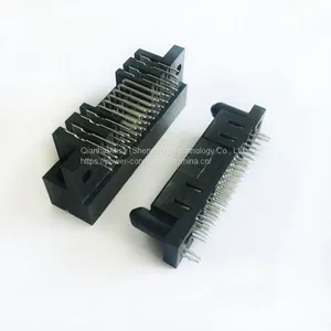 Amphenol FCI PwrBlade,4 Power, 24 Signal Contacts, 4 Row, Right Angle PCB Socket, Through Hole thumbnail-3