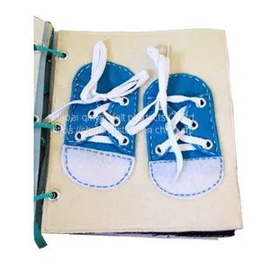 Soft Felt Fabric Quiet Book  thumbnail-4