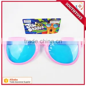 Giant Sunglasses Toy thumbnail-1