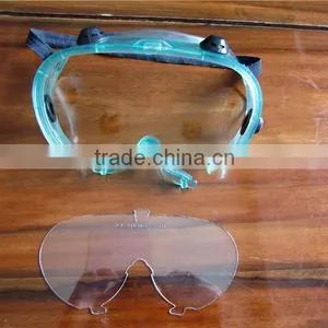 4 Indirect Vents Dental Safety Goggles 1.3mm PC Lens & Frame Safety Goggles Transparent Safety Goggles for Sales thumbnail-2