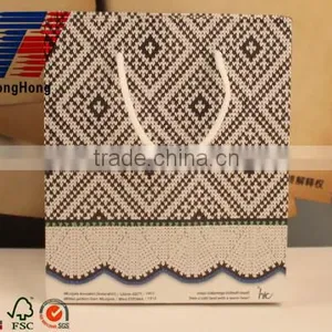 Custom Exquisite Gift Paper Bag for Packing With Handles thumbnail-1