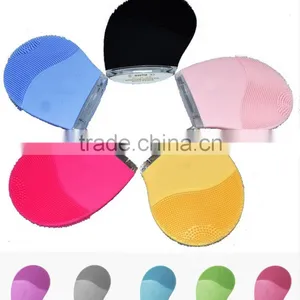 Waterproof FDA Approval Sonic Facial Cleansing Brush thumbnail-4
