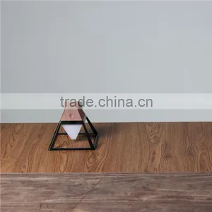Fashionable Zinc Alloy Chargeable 100-240V Depo Auto Lamp for Christmas thumbnail-4