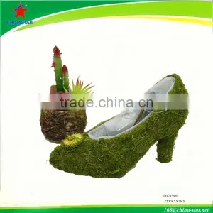 Creative Moss Shoes Planter for Garden thumbnail-1