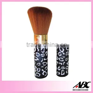 Fashionable Retractable Powder Brush thumbnail-3
