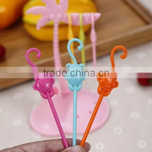 Factory Best Price ABS Colorful Disposable Top Quality Animal Mokey Shape Plastic Fruit Fork thumbnail-3