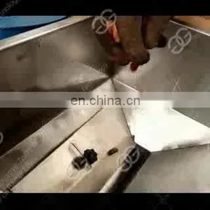 Small Scale Made In China Cocoa Paste Grinding Machine Roaster Cocoa Bean Powder Machinery thumbnail-1