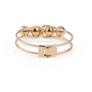 Customized Fashion Bangle Cuff HC06-10885 Stainless Steel Bangles Wholesale Imitation Pearl Bracelets thumbnail-3