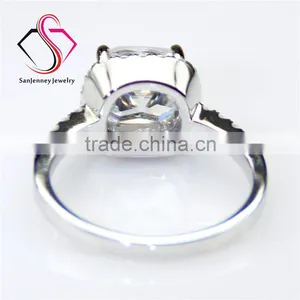 Cushion Cut Esmedora Moissanite 1.8CT 7mm Center 14k 18k White Yellow Gold Platinum Diamond Engagement Ring thumbnail-2