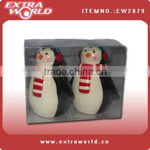 Christmas Ceramic Salt and Pepper Set thumbnail-1