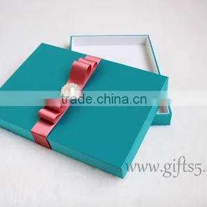 Handmade Wedding Invitations Gift Box With Ribbon thumbnail-1