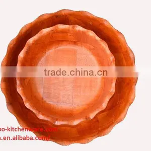 Small Red Round Lacework Woven Wooden Salad Bowl thumbnail-1