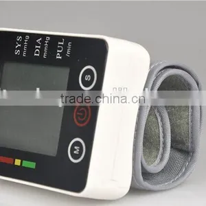 2016 Hot Sale Self-help Digital Wrist Blood Pressure Monitor Intelligent Automatic Pressure Blood Pressure Monitor thumbnail-4