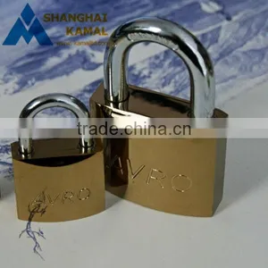 Gold-Plated Padlock and Key thumbnail-2