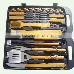 18pcs Wood Handle BBQ Set With Plastic Box Packing thumbnail-1