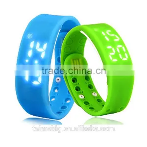 China Manufacturer Silicone Sport Bracelet thumbnail-1