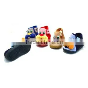 Children's Shoes thumbnail-1